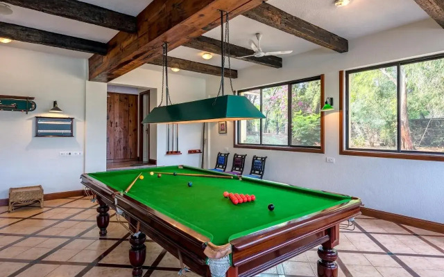 SaffronStays Foresta By The Lake, Kamshet