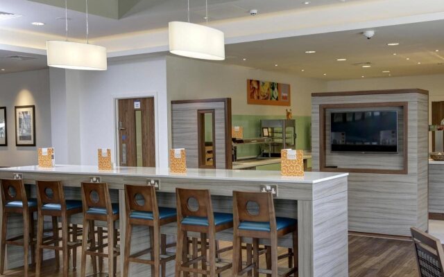 Holiday Inn Express London - ExCeL by IHG