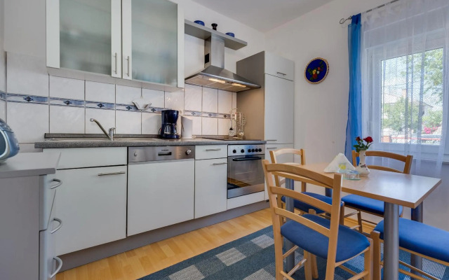 Apartment Twisting By The Private Pool