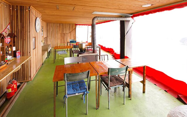 Mari Hotel
