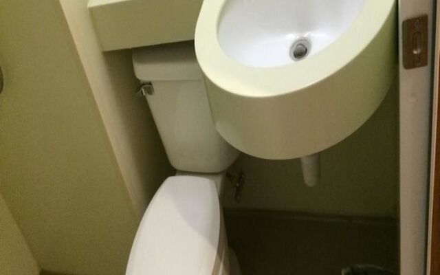 Eaka 365 Cangzhou Railway Station