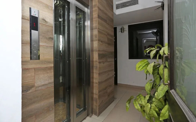 OYO 526 Hotel Asees Inn