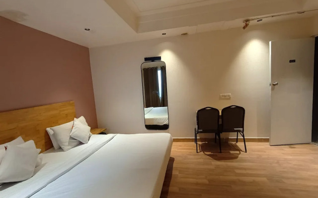 Hotel Aura IP Grand Karkardooma Metro