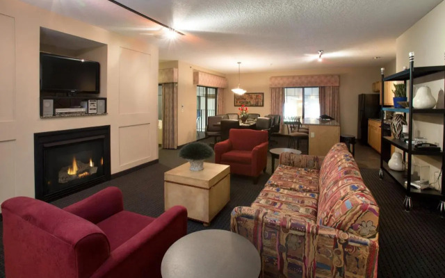 Wildwood Lodge  St Paul