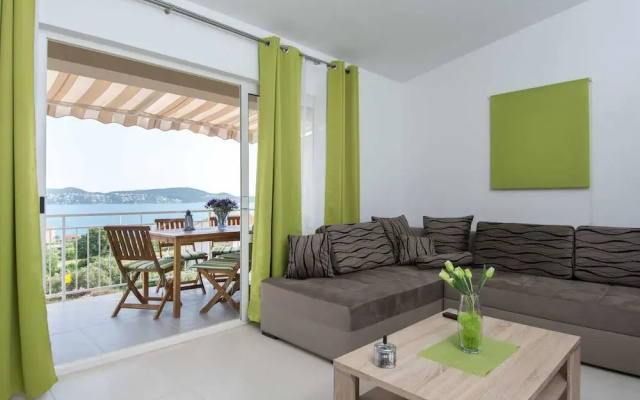Apartment in Seget Donji With Terrace