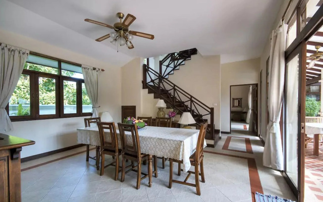 4 Bedroom Villa Gold Footsteps to Beach