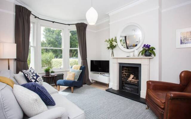 2 Bedroom Flat in Wimbledon