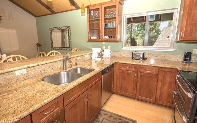 1233 Timber Lane 2 Bedroom Home