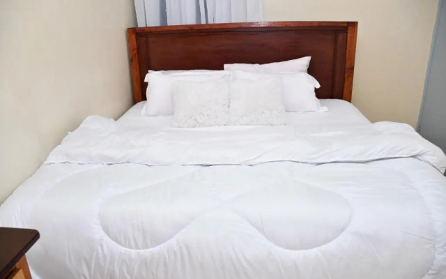 Superstaycation !! A fully furnished one bedroom house at TRM Drive