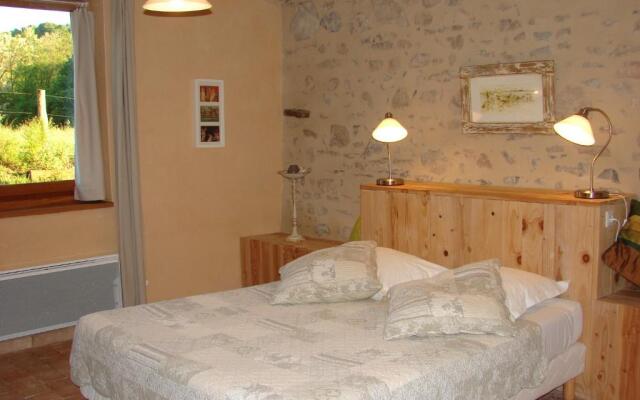 La Pierre Folle Chambres dHôtes