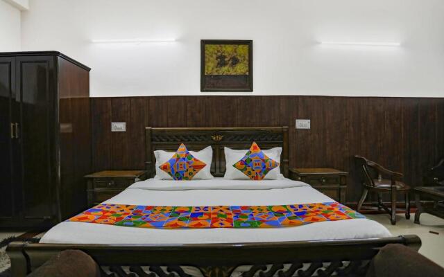 Fabhotel Traika Inn