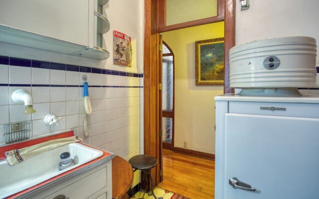 Deco Housing Luxury Rentals in Roma Norte