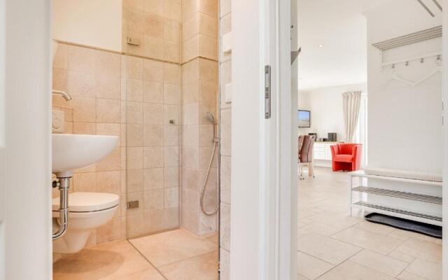 luxuriösen Neubau für 6 Personen