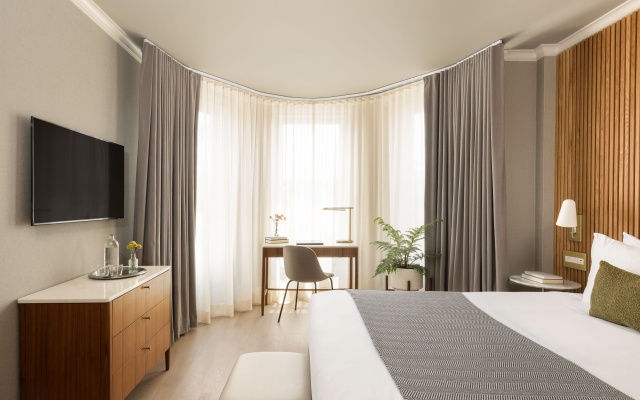 Hotel Veritas