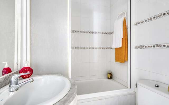 Simplistic Apartment in Alcocéber With Swimming Pool