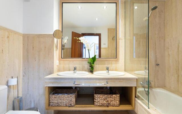 Rooms & Suites Terrace 3A