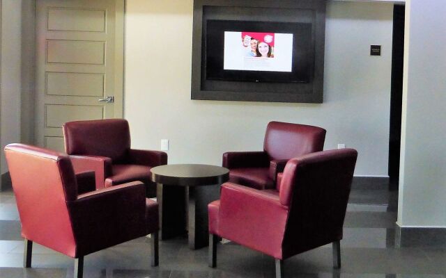 Red Roof Inn & Suites Calhoun