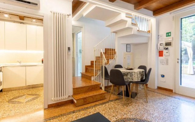 BolognaRoomscom - Isaia Private Garden Spa Bath