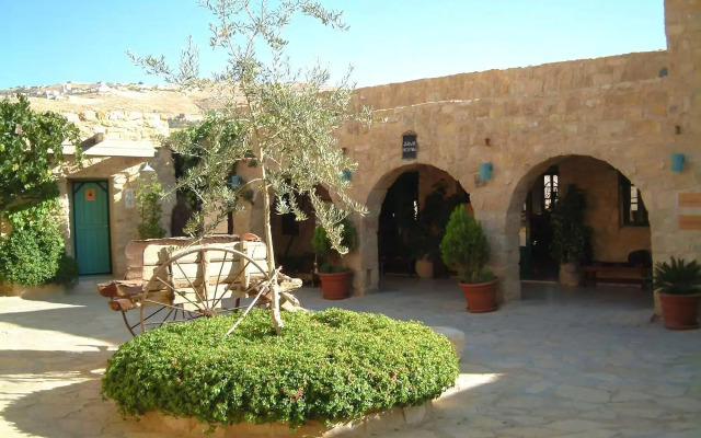 Hayat Zaman Hotel & Resort