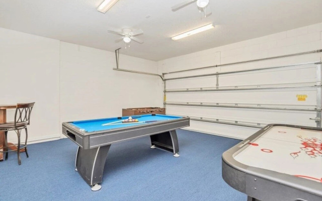 1210yc 6 Bedroom Villa by Redawning