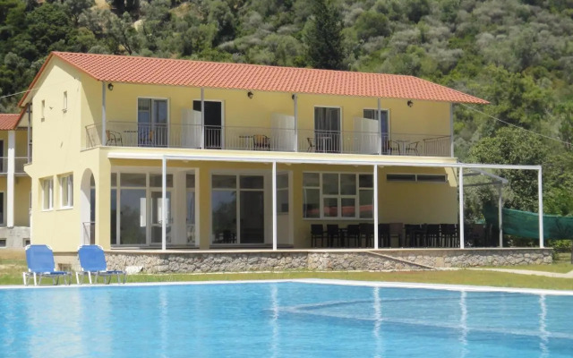 Menes Hotel