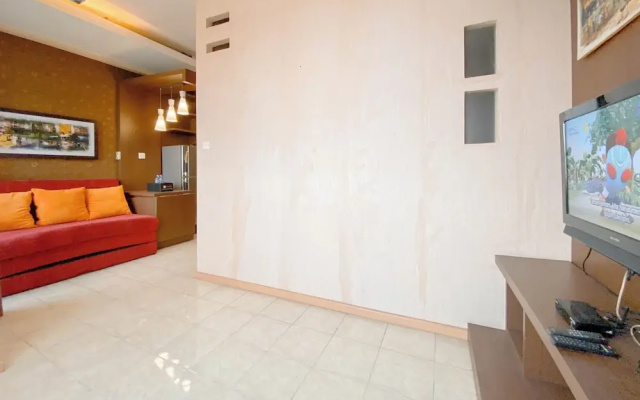 Spacious 1Br Classic At The Edge Bandung Apartment