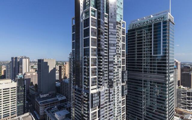 Meriton Suites World Tower