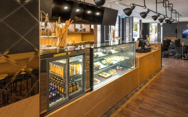 1969 Business Suites