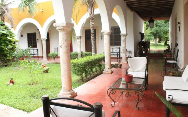 Hacienda Blanca Flor