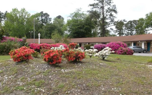 Americas Best Inn & Suites Wilmington