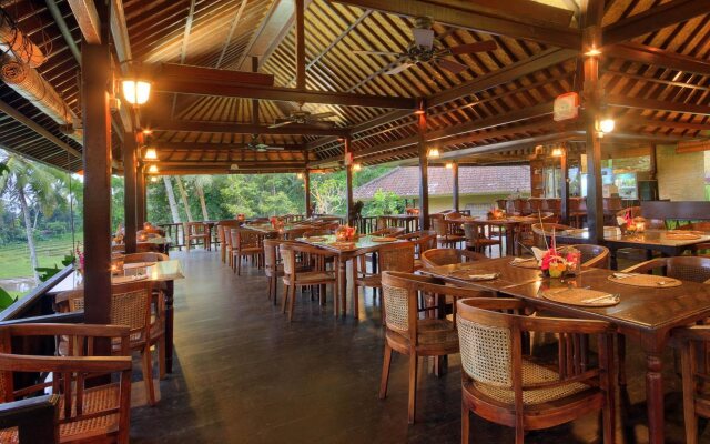 Cempaka Belimbing Villas