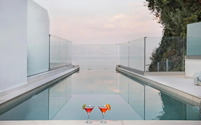 Ray Hotel Corfu