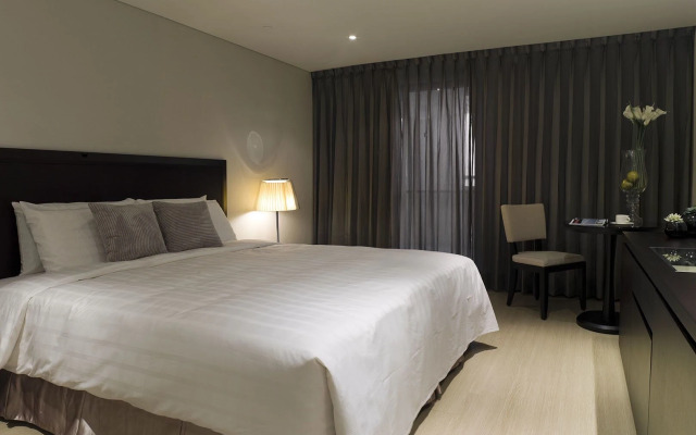 Talmud Hotel Kaohsiung LoveRiver