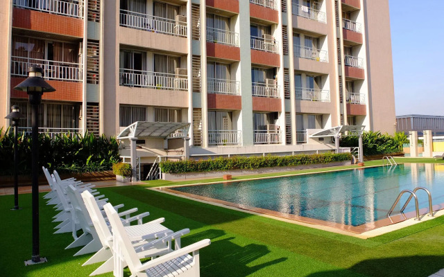 Evergreen Place Siam by UHG