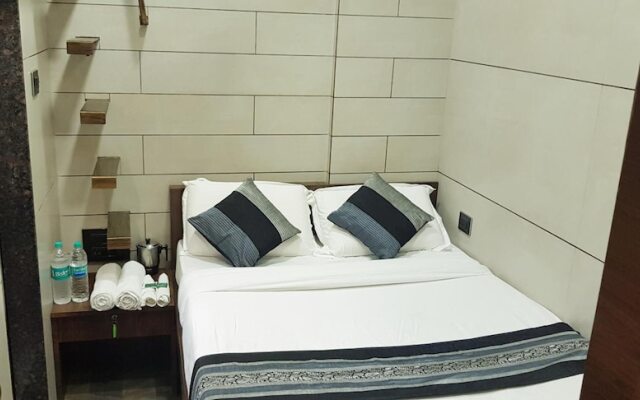 Hotel Rooms Dadar