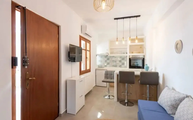 Theodora s Suite in Agios Charalampos