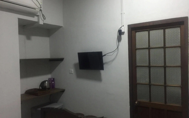Shwe Yo Vintage Hostel