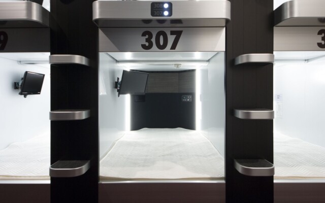 Capsule Plus Yokohama Sauna & Capsule