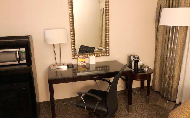 Holiday Inn Westbury - Long Island by IHG