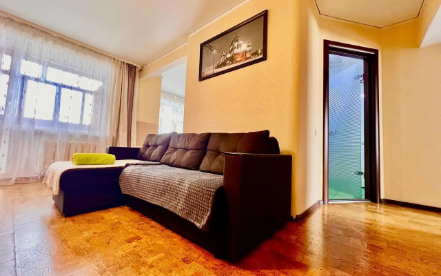 Риконе на улице Максима Горького