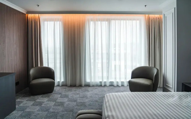Sky Airport Hotel