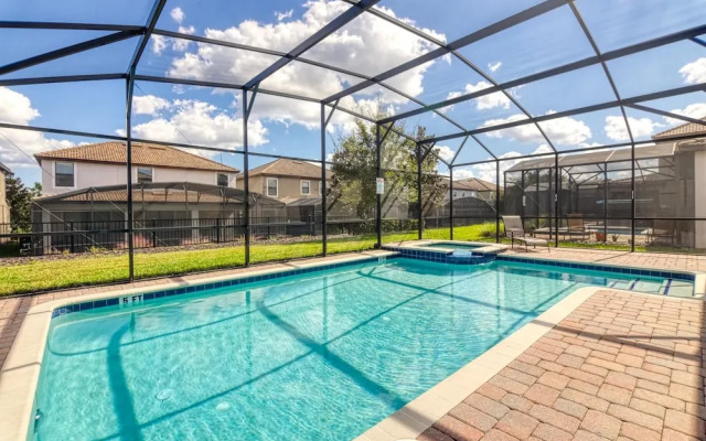 Christopers 9-bedroom Vacation Home