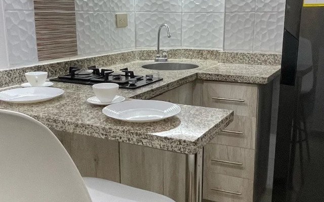 Luxury Liv Limonar