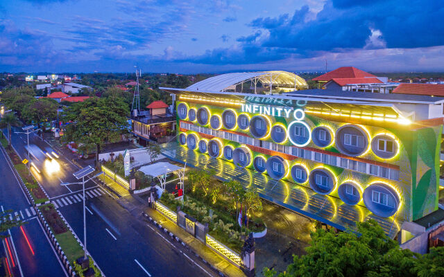 Infinity8 Bali