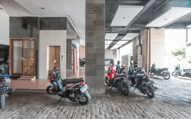 OYO 467 Penthouse Hotel