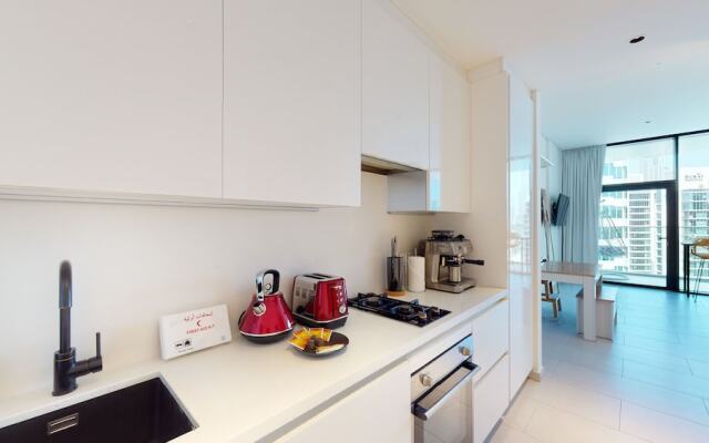 2014 Marquise Square