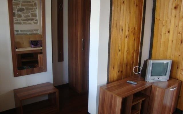 Trifon Zarezan Family Hotel