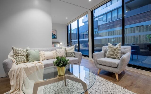 Comfy Kew Apartments
