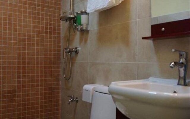 Chuxia Holiday Inn