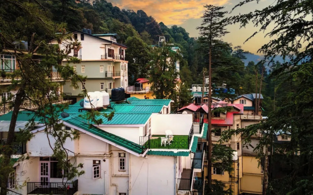 The Sunset Abode Shimla 4BR Valley Views